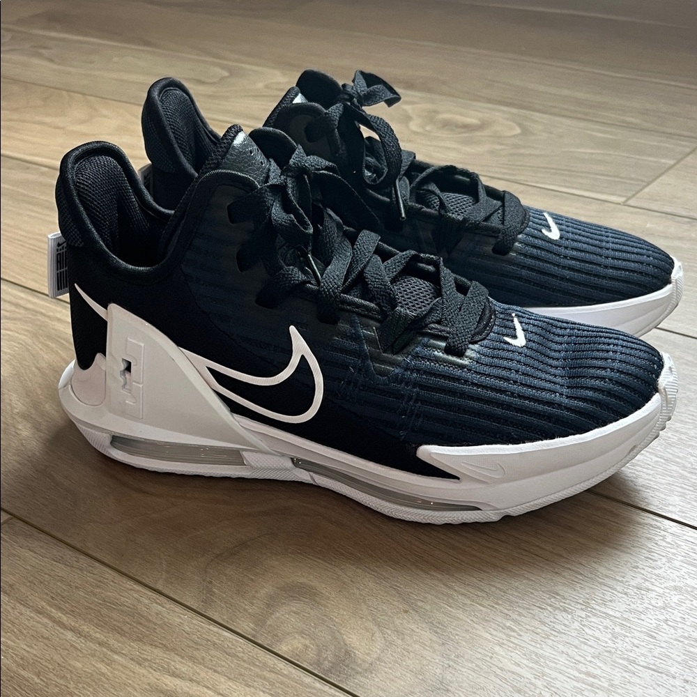 Nike Men’s Basketball Shoes